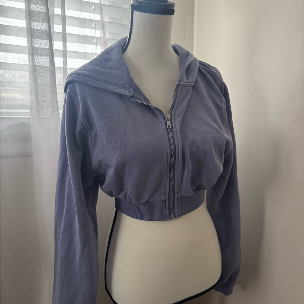 Alo Cropped Zip-Up Hoodie